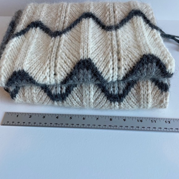 LoveShackFancy Evie Scarf Alpaca Merino Wool Pocket Chevron Knit Fringe - Picture 5 of 7